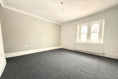 1 bed flat, Southside street, The Hoe, Plymouth, PL12LD - Image 4